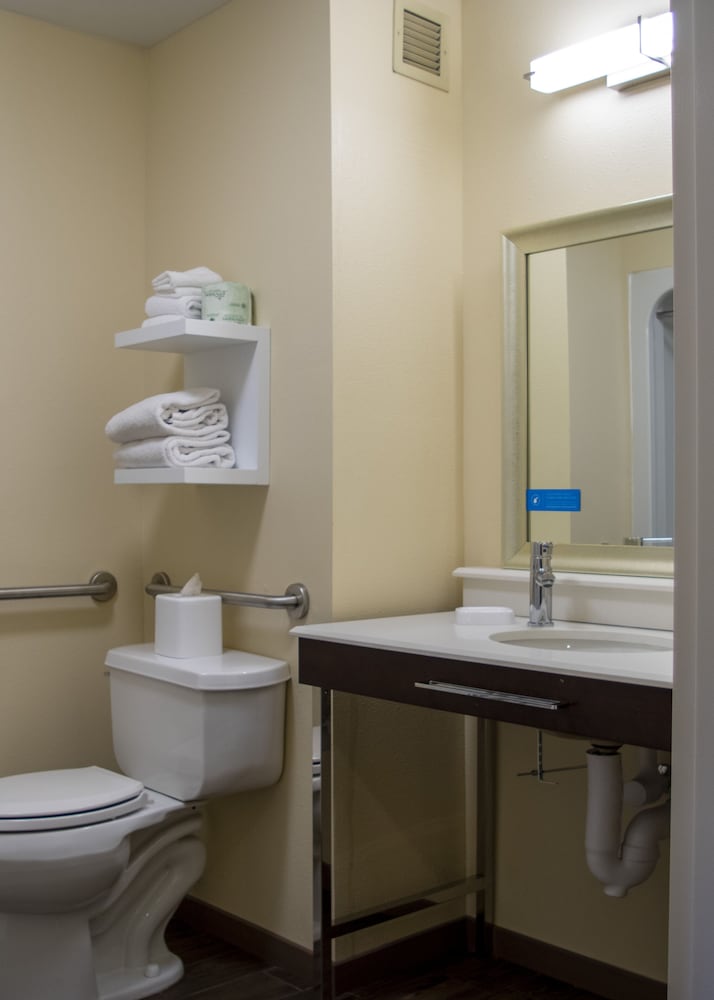 Hampton Inn St. Louis Chesterfield - photo 11