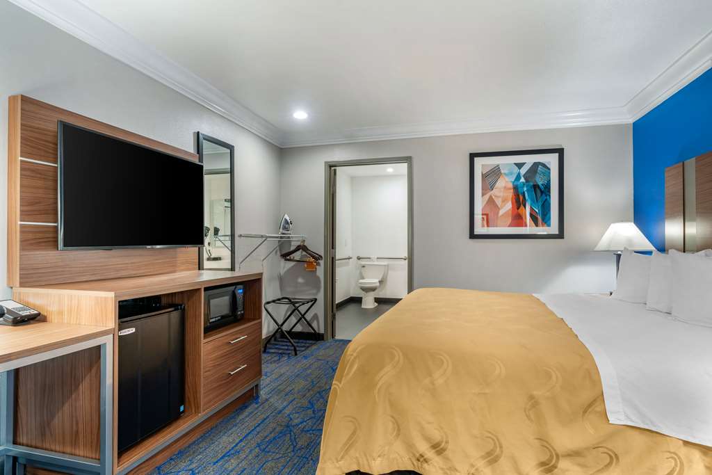Quality Inn & Suites Vacaville - photo 8