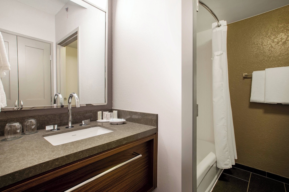 Courtyard by Marriott Orlando Altamonte Springs Maitland - photo 16