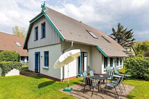 Ferienhaussiedlung Strandperlen Weidenhof 5a — carbon neutral stay, Wustrow