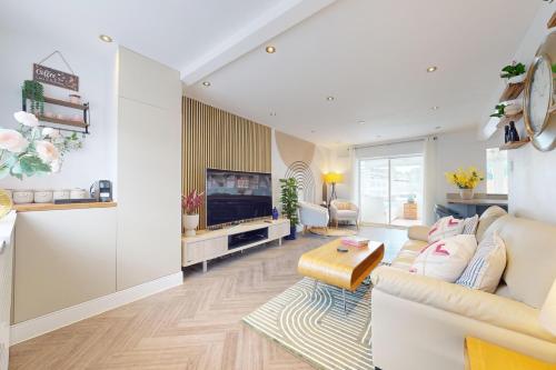 Buttercup Nest of Wimbledon — 4-Star Luxury Hotel in London, United Kingdom