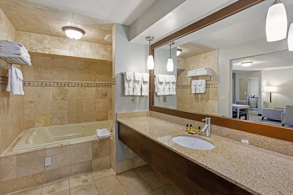 Best Western Plus Weston Inn - photo 29