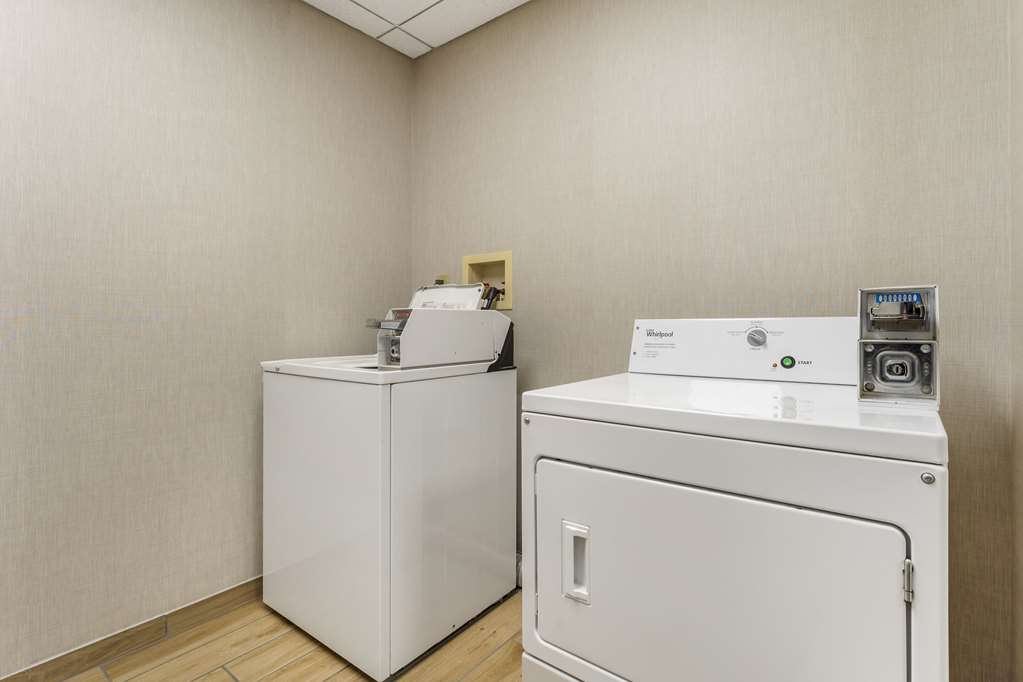 Comfort Inn & Suites LaVale Cumberland - photo 50