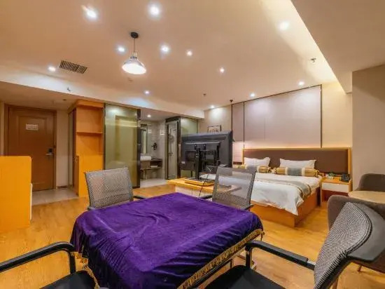 Huadu Holiday Hotel Zhumadian in Zhumadian, People's Republic of China