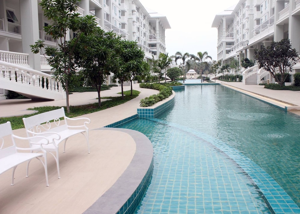 The Energy Condo By AP — 4-Star Luxury Hotel in Cha-Am, Thailand