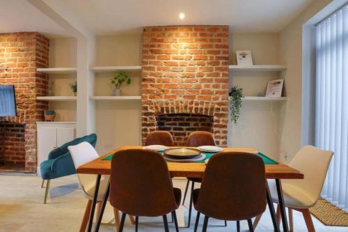 Contractor 3Bed Home in Central Cardiff Ideal for Long Stays Free On Street Parking — 4-Star Luxury Hotel in Cardiff, United Kingdom
