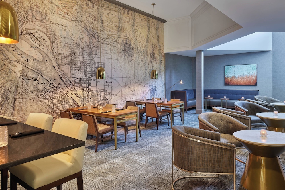 Sheraton Portland Airport Hotel - photo 16
