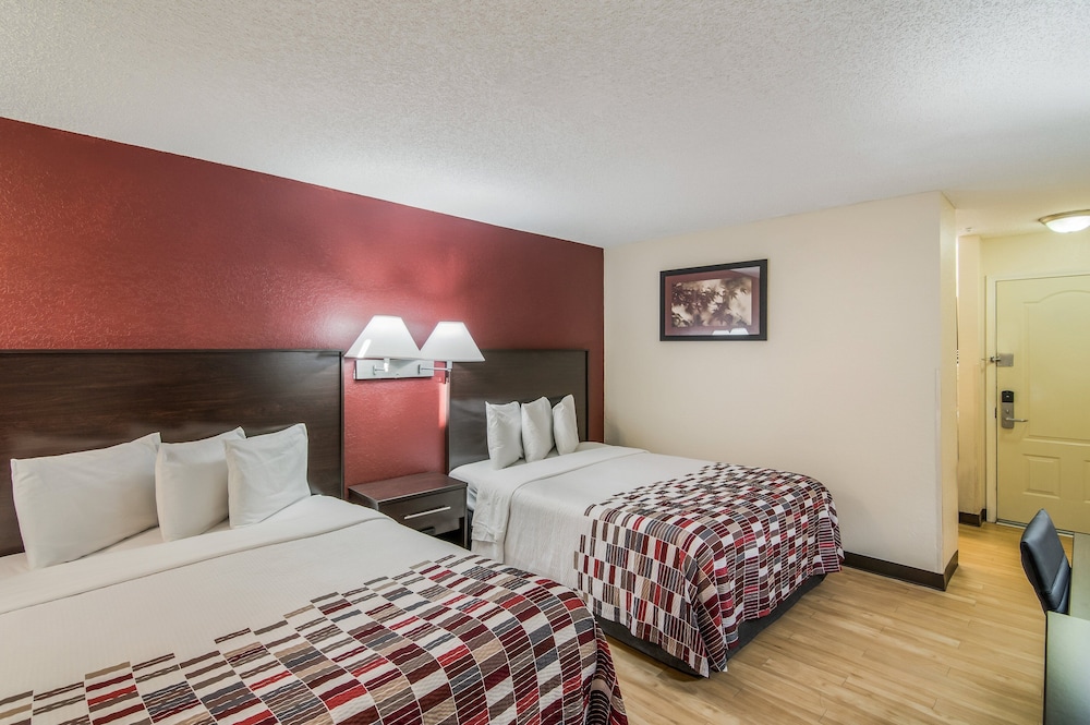 Red Roof Inn & Suites Pensacola East Milton - photo 20