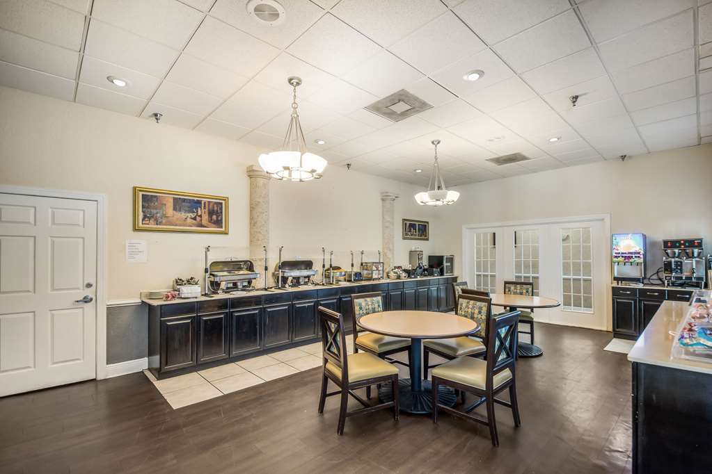 Clarion Inn & Suites Central Clearwater Beach - photo 74