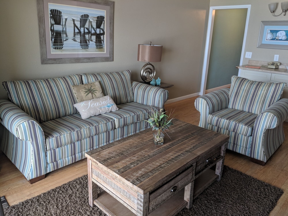 Summit Beach Resort by H2O VR - photo 7