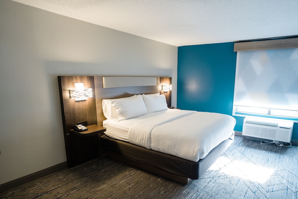 Holiday Inn Express & Suites Knoxville North I 75 Exit 112 by IHG - photo 17