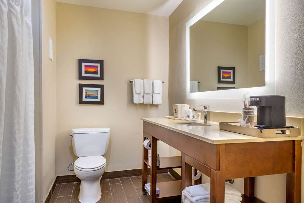 Comfort Suites Savannah Gateway I 95 - photo 39