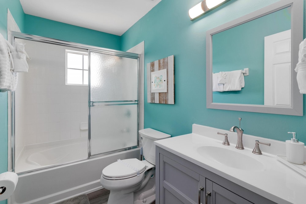 Disney Area 4 bed 3.5 Bathroom Emerald Island - photo 10