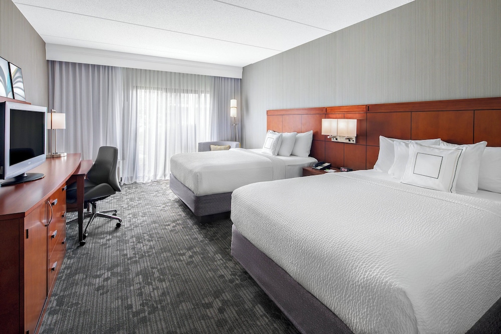 Courtyard by Marriott Pittsburgh Airport — Coraopolis — photo 4