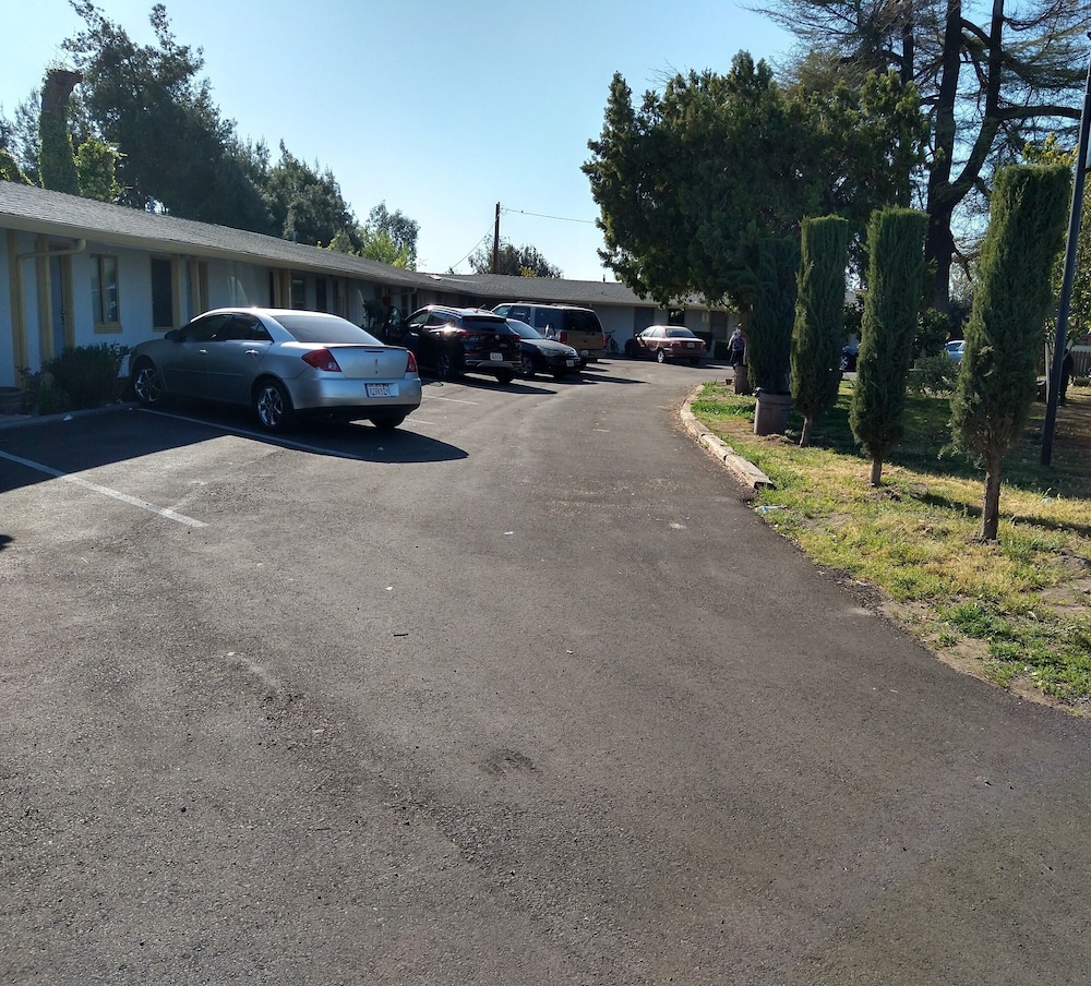 EL Amigo Motel - photo 27