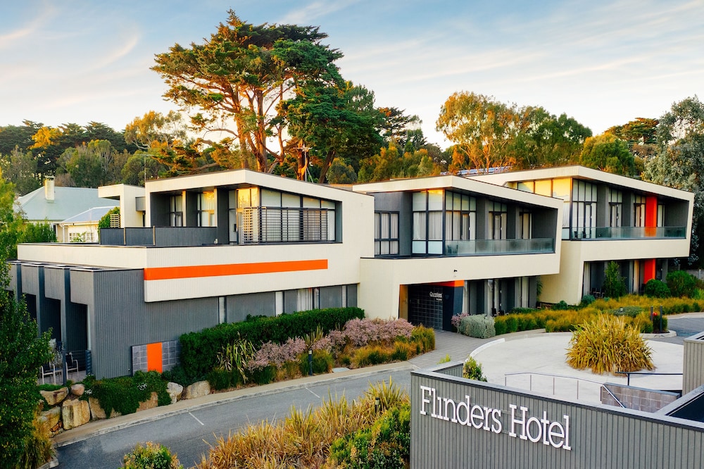 Quarters At Flinders Hotel — Flinders