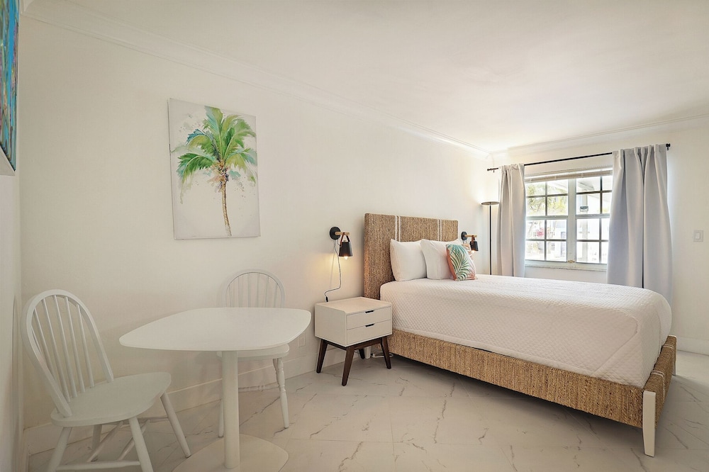 La Mer Suites - photo 12