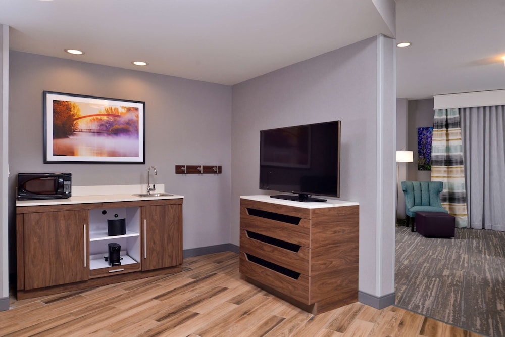 Hampton Inn & Suites Boise Spectrum - photo 72