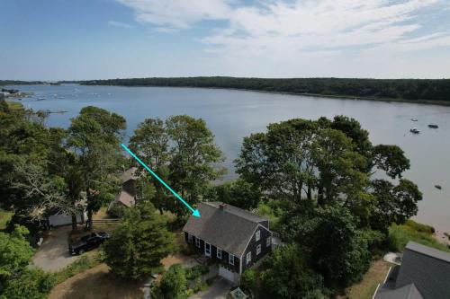 Waterfront on Orleans Cove — 4-Star Luxury Hotel in Orleans, United States