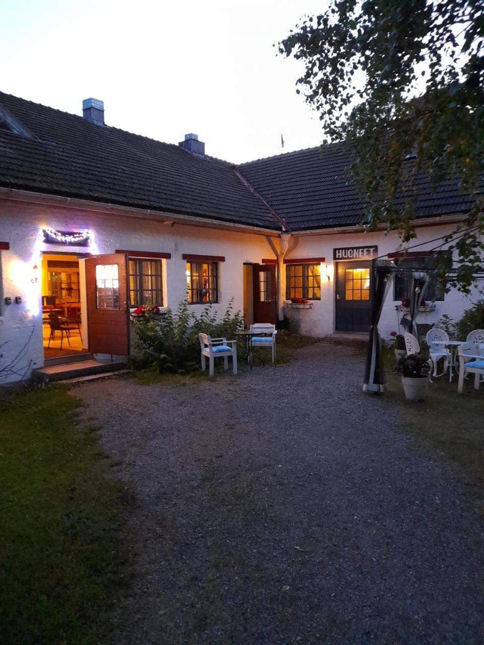 Wiikki Majatalo — hotel in Viitasaari