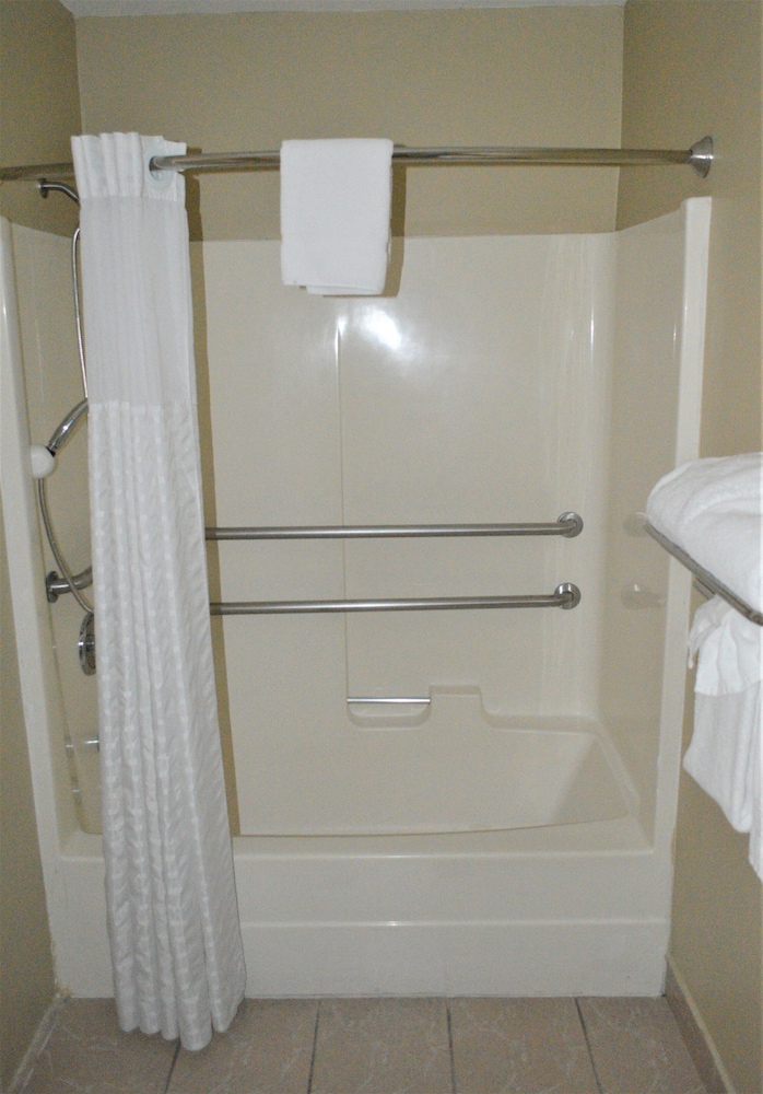 Travelodge by Wyndham Fort Bragg - photo 54