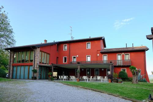 Le Badie Albergo Ristorante — hotel in Manzano