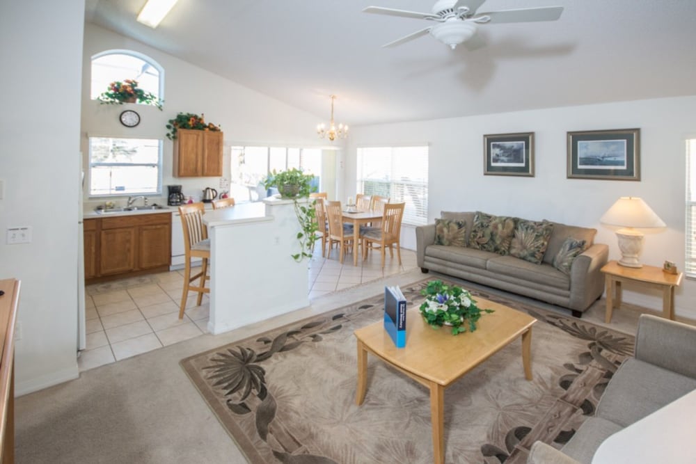 3 Bed 2 Bath In Golf Resort With Private Pool 3 Bedroom Home by RedAwning Haines City - photo 7
