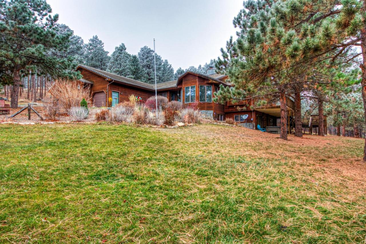 Crooked Canyon Lodge — 4-Star Luxury Hotel in Rapid City, United States