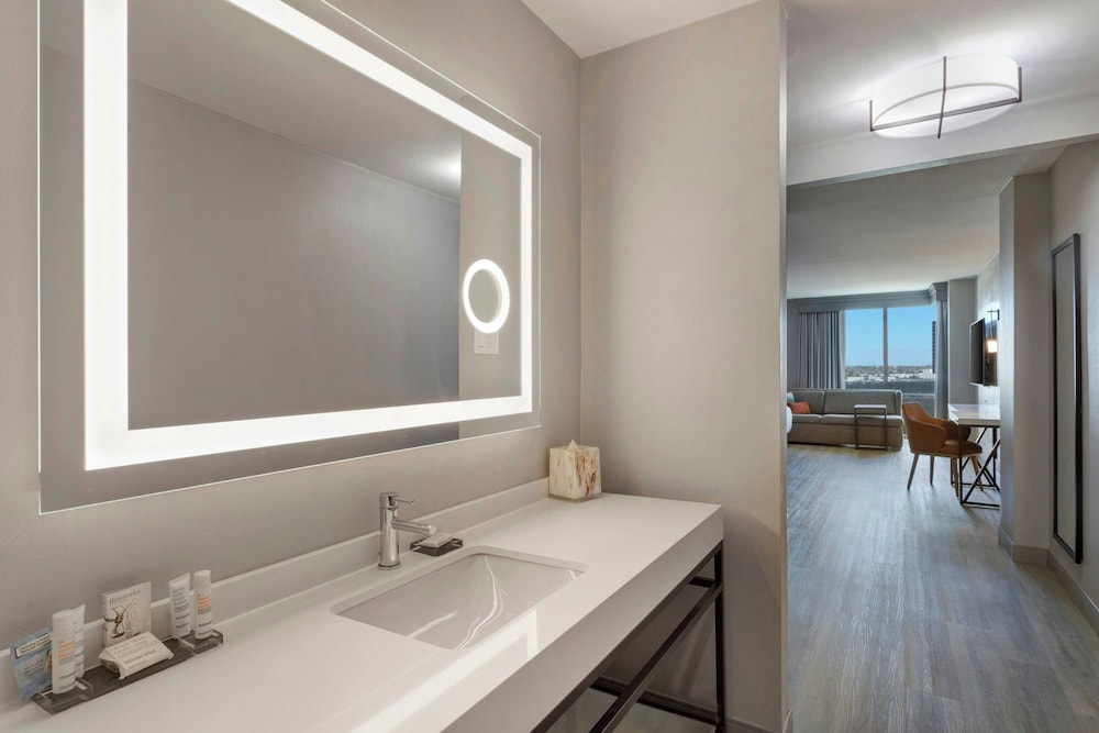 Houston Marriott North - photo 35