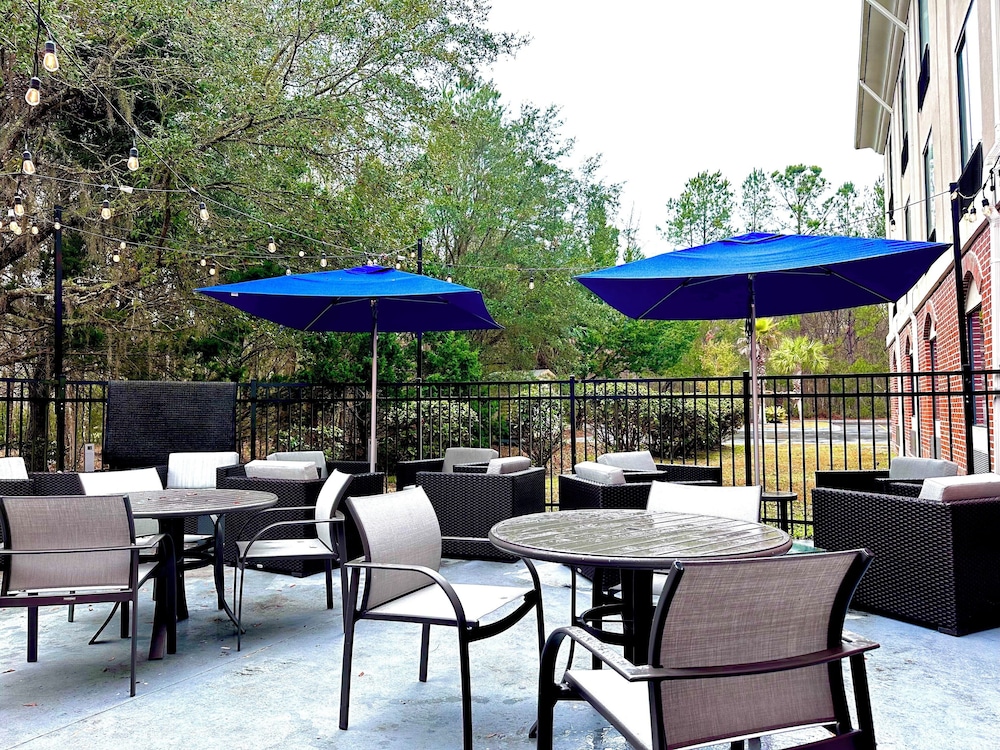 Holiday Inn Express Hotel & Suites Hinesville East Fort Stewart - photo 157