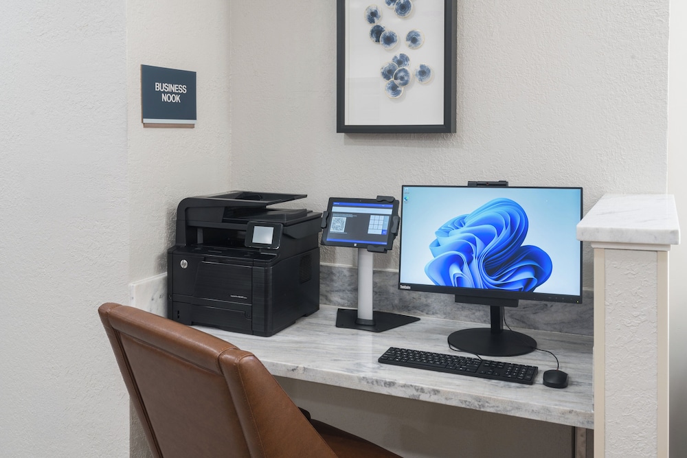 Candlewood Suites Miami Doral by IHG - photo 23