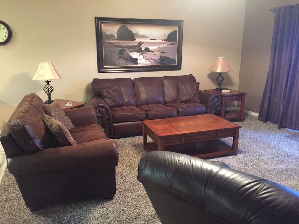 Tina Condo — Forsyth — photo 3