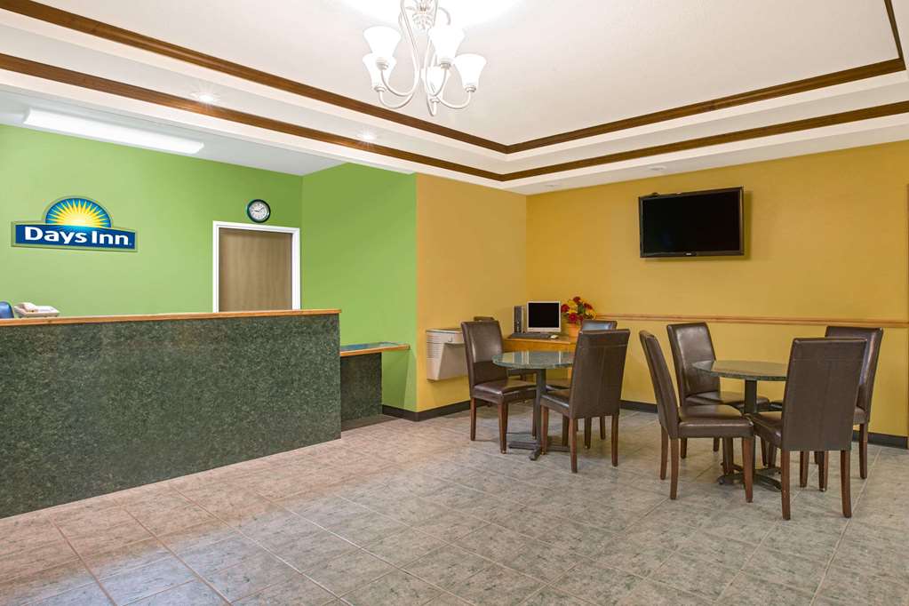 Days Inn by Wyndham Butler - featured photo