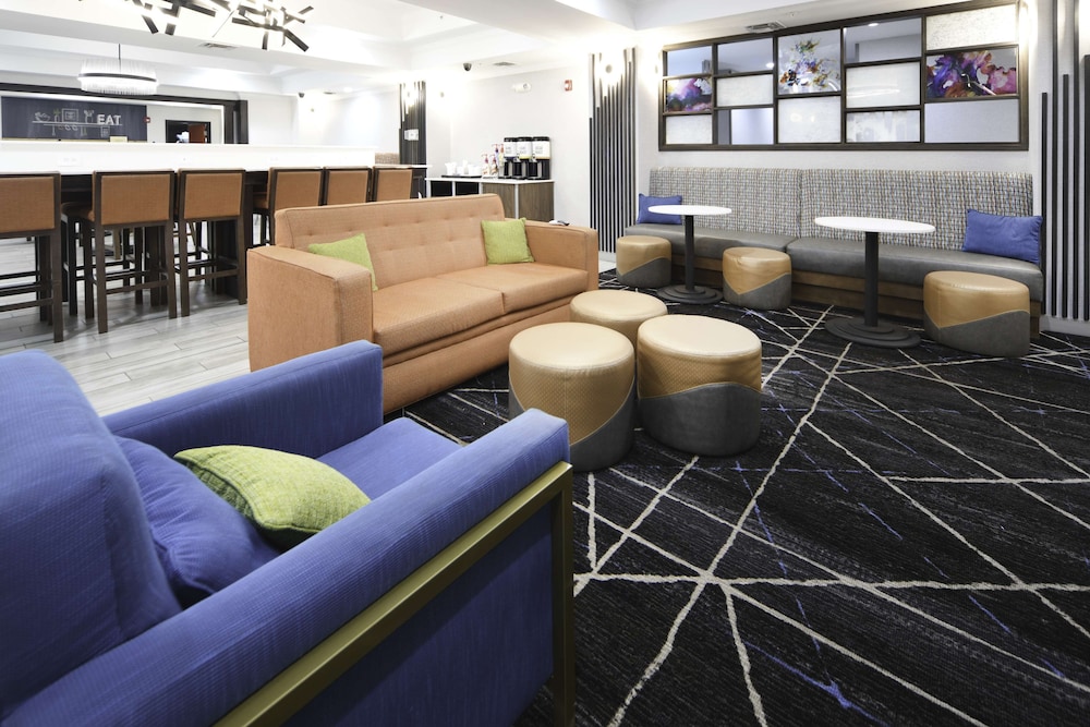 Hampton Inn Bryant - photo 3