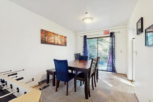 South Star Pines Retreat