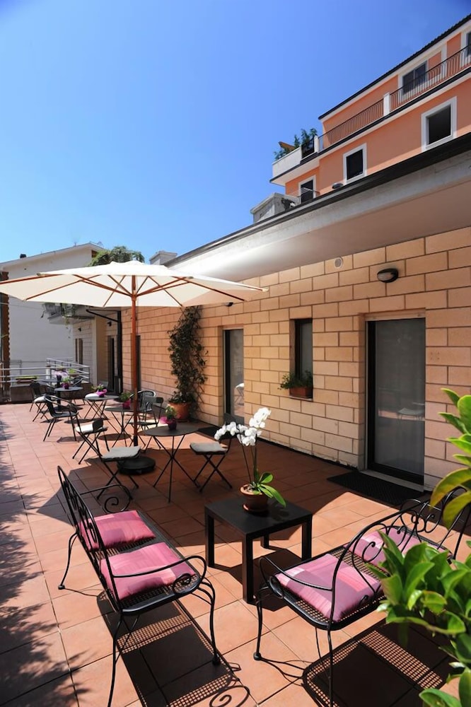 Villa Santa Croce — 4-Star Luxury Hotel in San Giovanni Rotondo, Italy