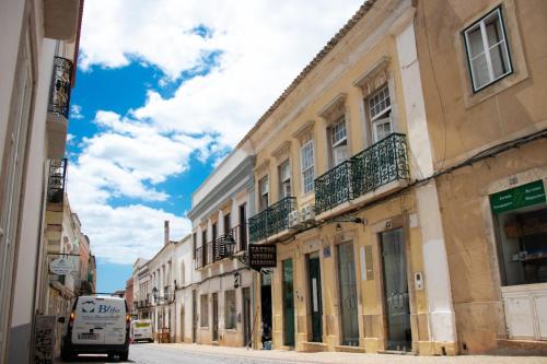 Blife Alicya private rooms in Faro, Portugal