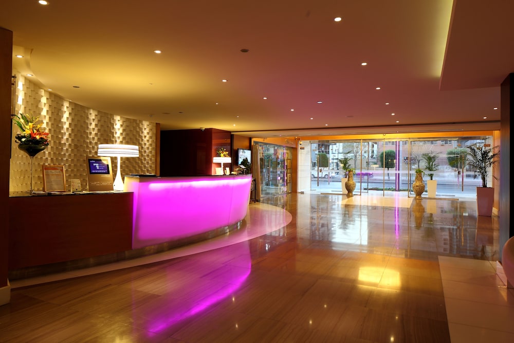Novotel Suites Riyadh Olaya — 4-Star Luxury Hotel in Riyadh, Saudi Arabia