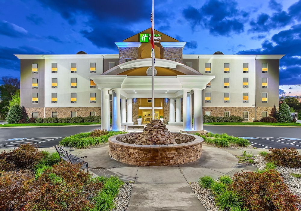 Holiday Inn Express & Suites Morristown by IHG — hotel in Morristown
