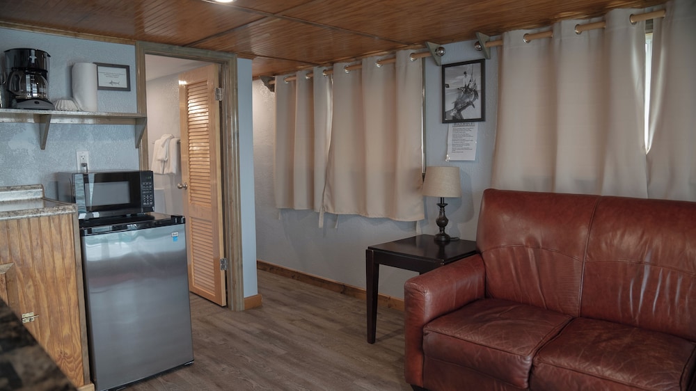 Bud N' Mary's Fishing Marina - photo 67
