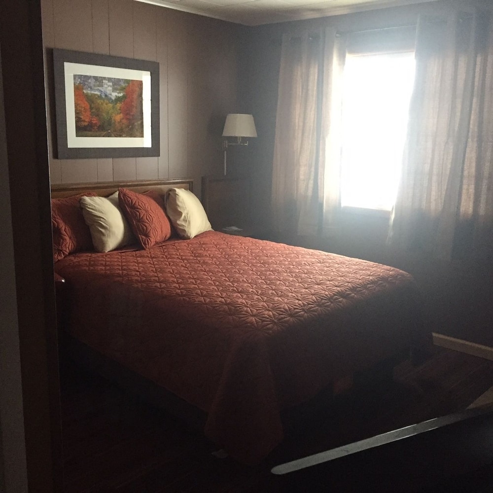 Adoba Hotel Naubinway - photo 5