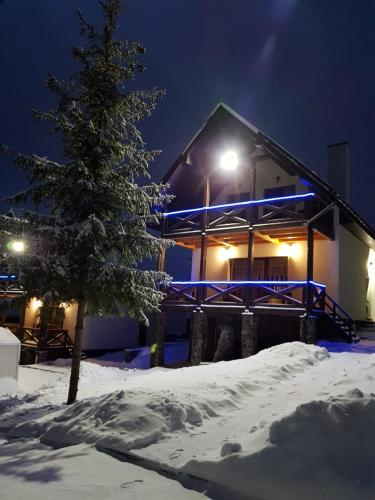 Villa Paraiso — 4-Star Luxury Hotel in Boryslav, Ukraine