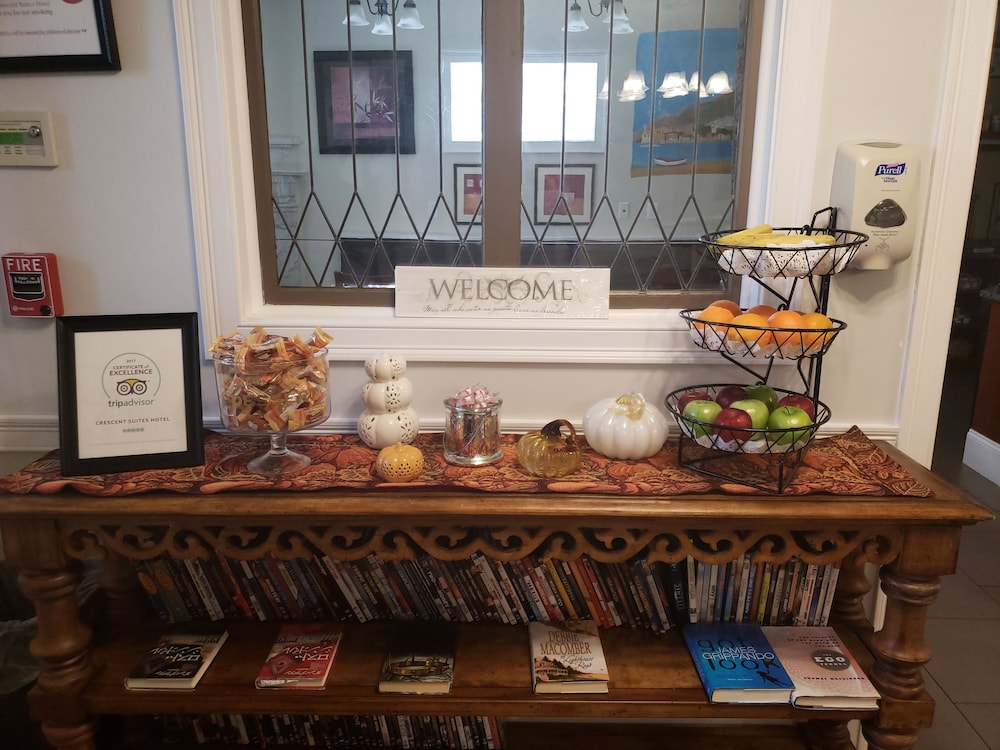 Crescent Suites Hotel - photo 3