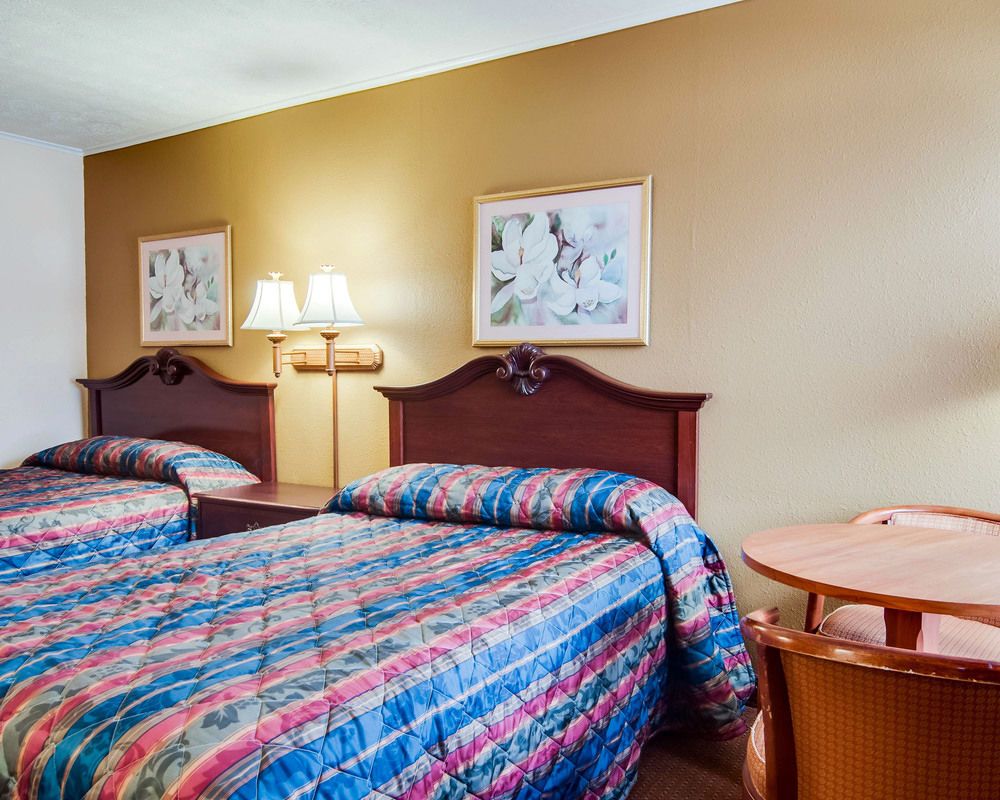 Rodeway Inn Civic Center - photo 12