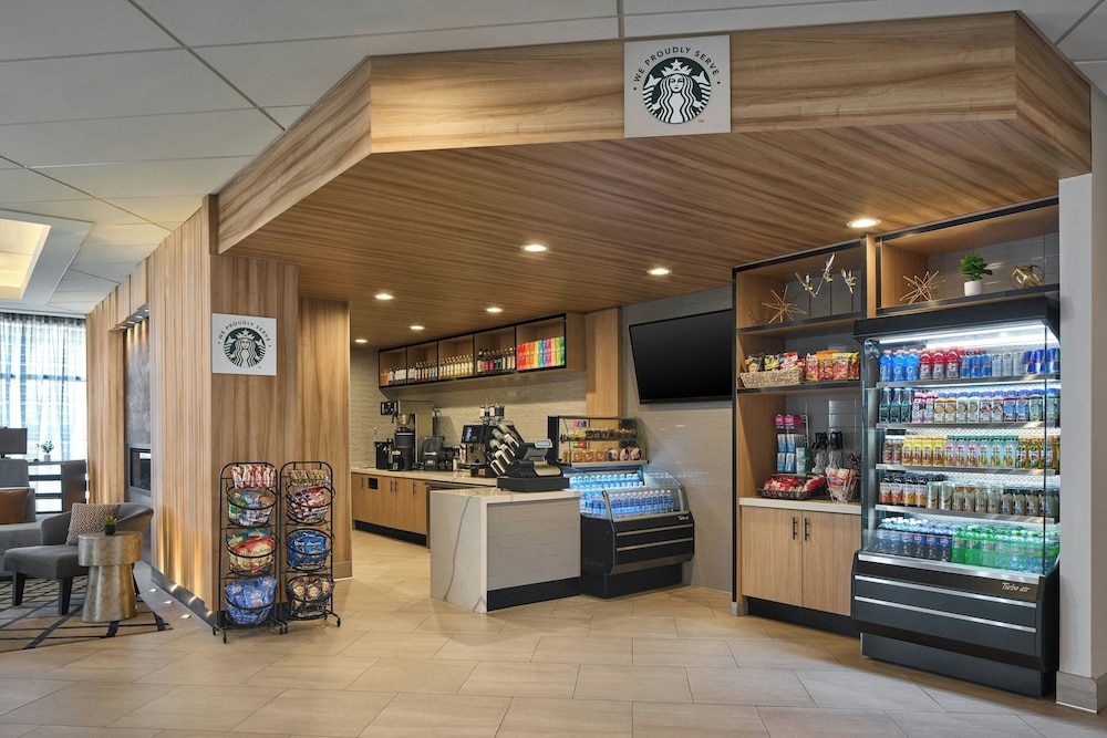 Sheraton Suites Chicago O'Hare - photo 57