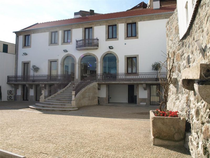 Oca Vitoria Village — 4-Star Luxury Hotel in Porto, Portugal