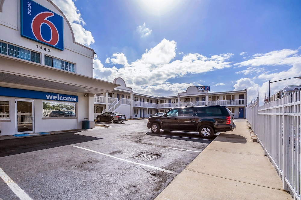 Motel6 Washington DC Convention Center - photo 28
