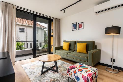 204 Marvol Sea Point 1 Bedroom Apartment Private Balcony