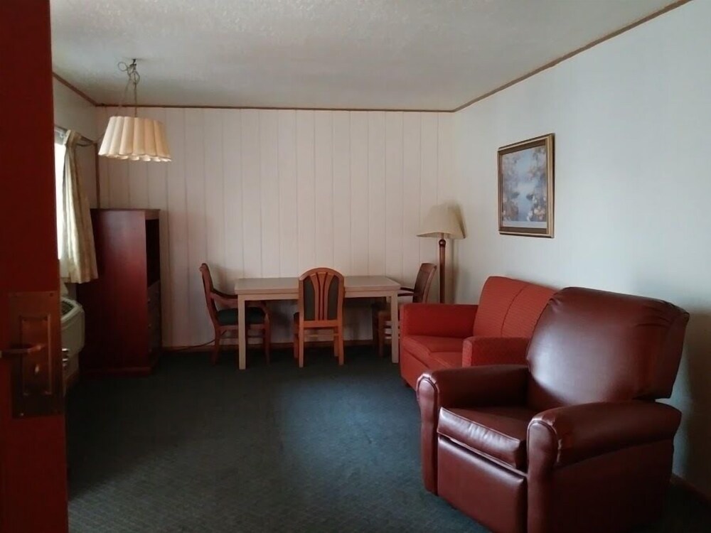 Olympia Inn - photo 11