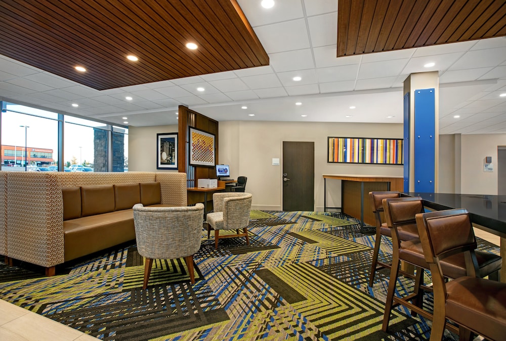 Holiday Inn Express & Suites Milwaukee Brookfield by IHG - photo 52